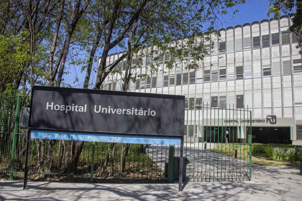 Fachada do Hospital Universitário da USP, em São